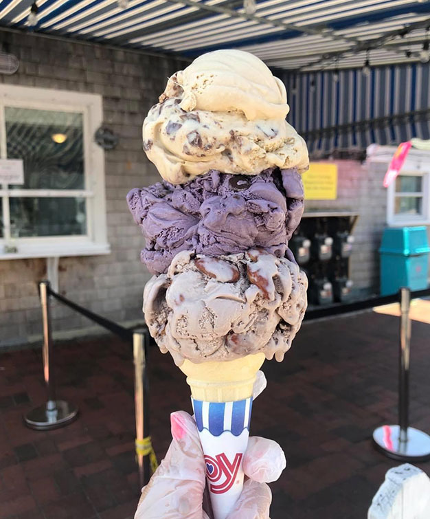 Triple scoop cone